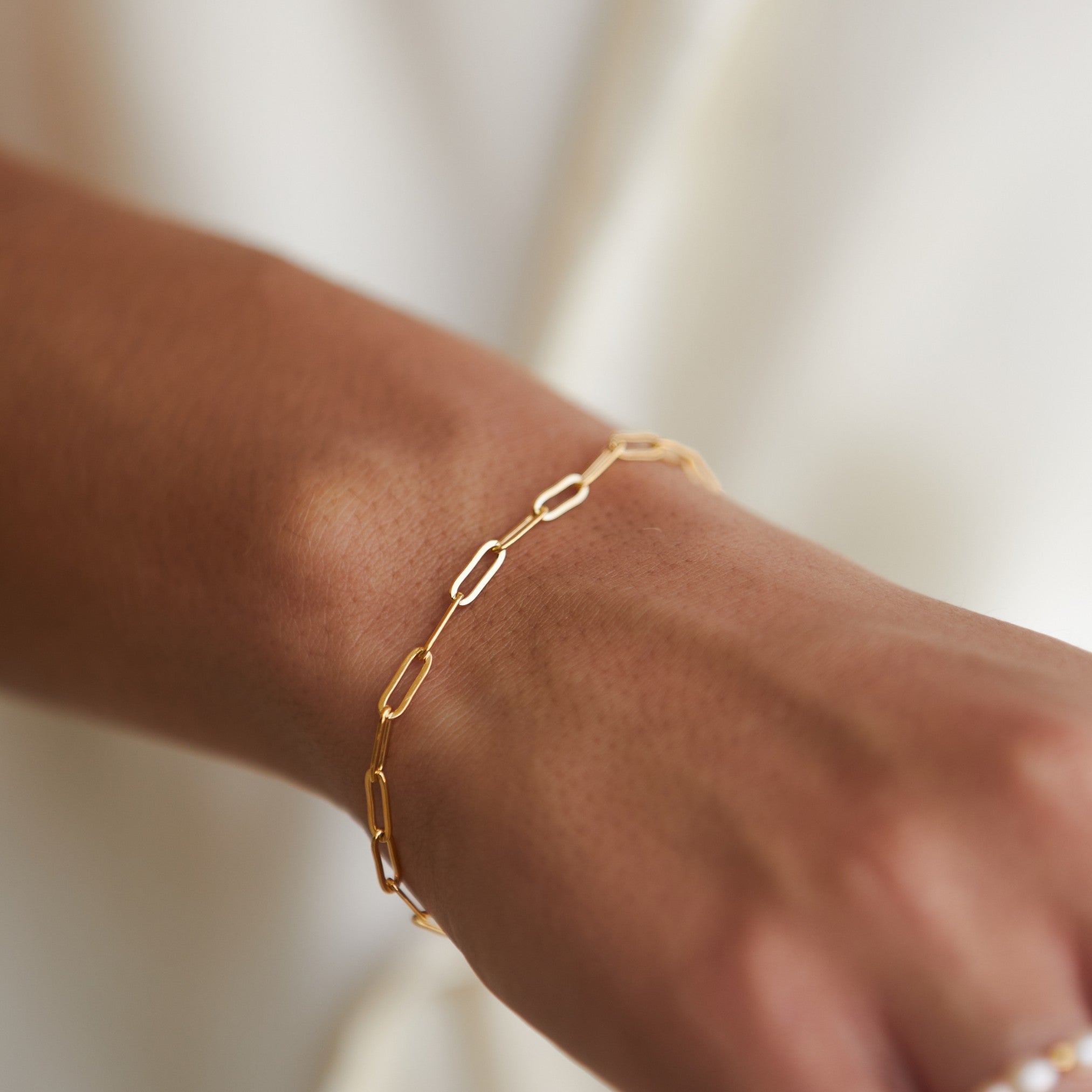 gold-paperclip-bracelet_5 Gold paperclip bracelet